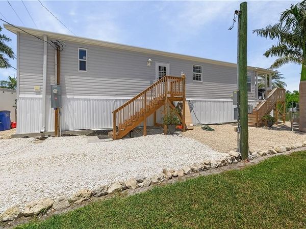 2452 York RD , ST. JAMES CITY, FL 33956