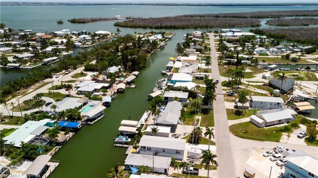 2452 York Rd , Saint James City, FL 33956 Photo