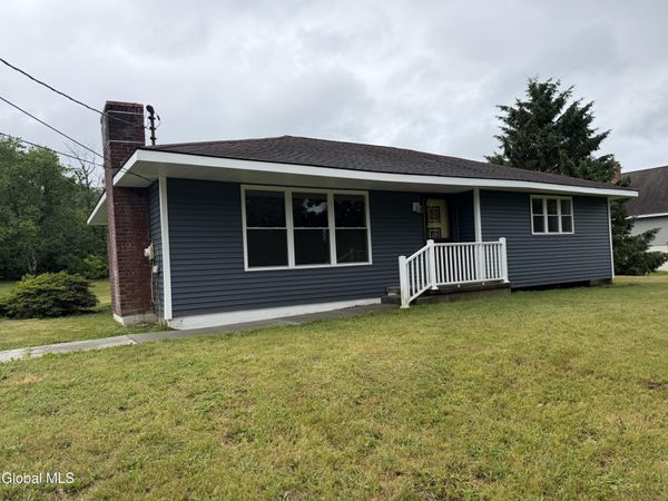 1100 Hudson Avenue, Stillwater, NY 12170
