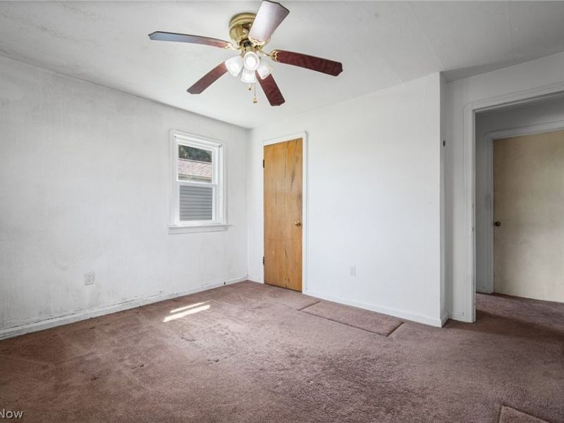 27111 Lynn Drive, Olmsted Township, OH 44138 Photo 11