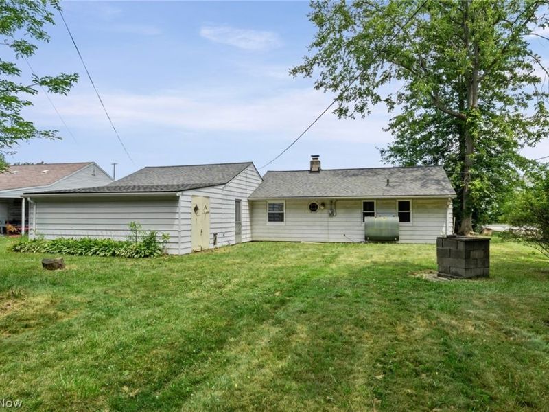 27111 Lynn Drive, Olmsted Township, OH 44138 Photo 26