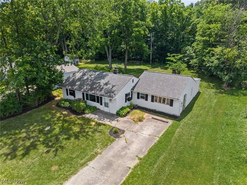 27111 Lynn Drive, Olmsted Township, OH 44138 Photo 32
