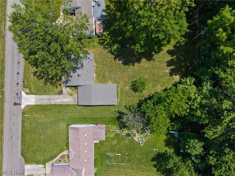 27111 Lynn Drive, Olmsted Township, OH 44138 Photo 38