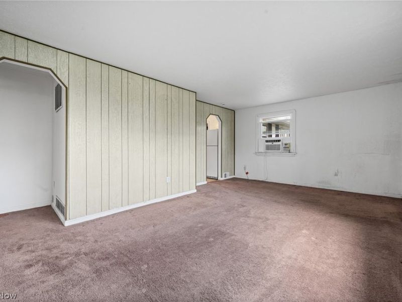 27111 Lynn Drive, Olmsted Township, OH 44138 Photo 5
