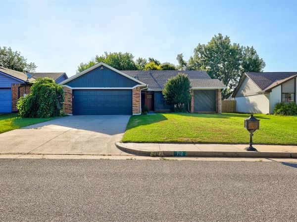 712 Pintail Place, Edmond, OK 73003