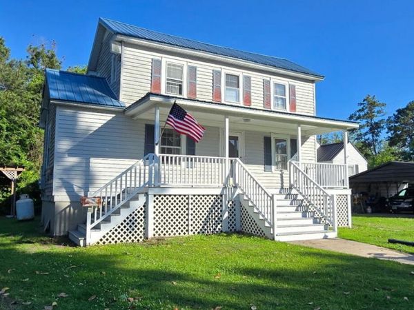 436 Edward Street , Belhaven, NC 27810