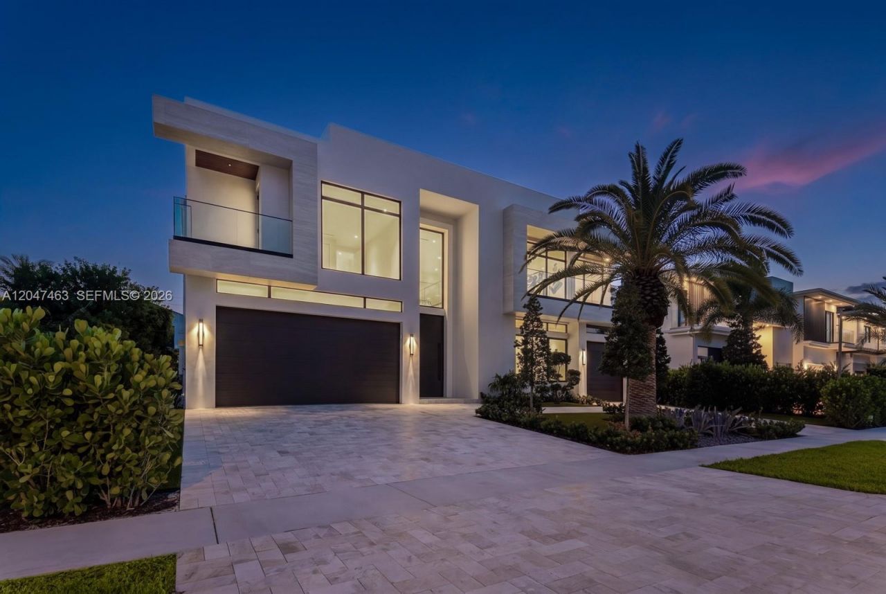 1051 NE 2nd Ter , Boca Raton, FL 33432 Photo