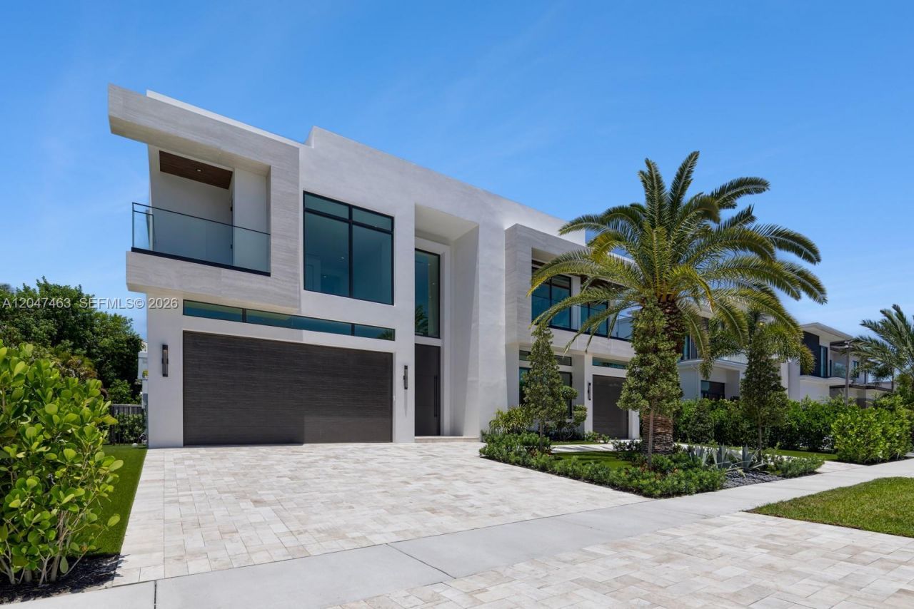 1051 NE 2nd Ter , Boca Raton, FL 33432 Photo
