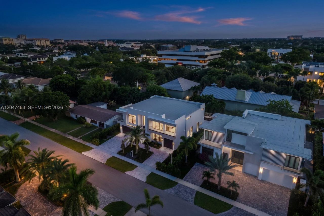 1051 NE 2nd Ter , Boca Raton, FL 33432 Photo