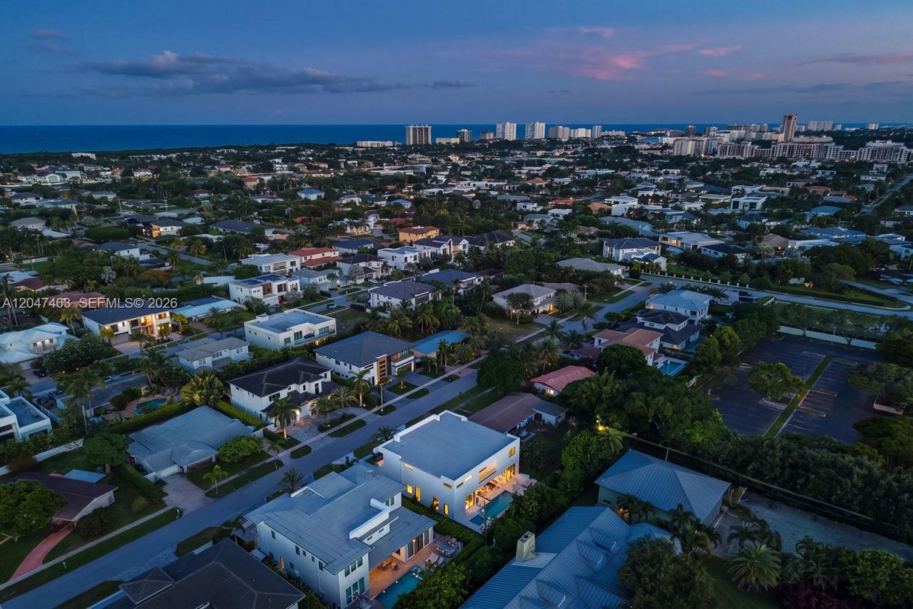 1051 NE 2nd Ter , Boca Raton, FL 33432 Photo