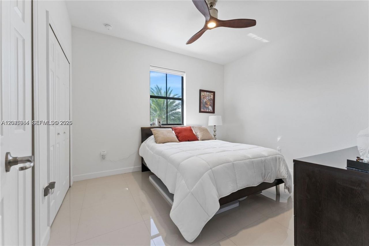 14856 SW 27th Ter , Miami, FL 33185 Photo