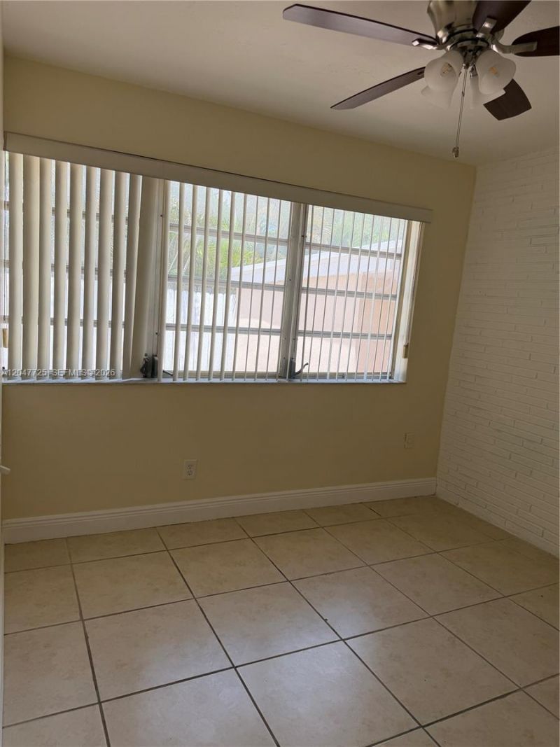 800 NW 76th Ave, Pembroke Pines, FL 33024 Photo
