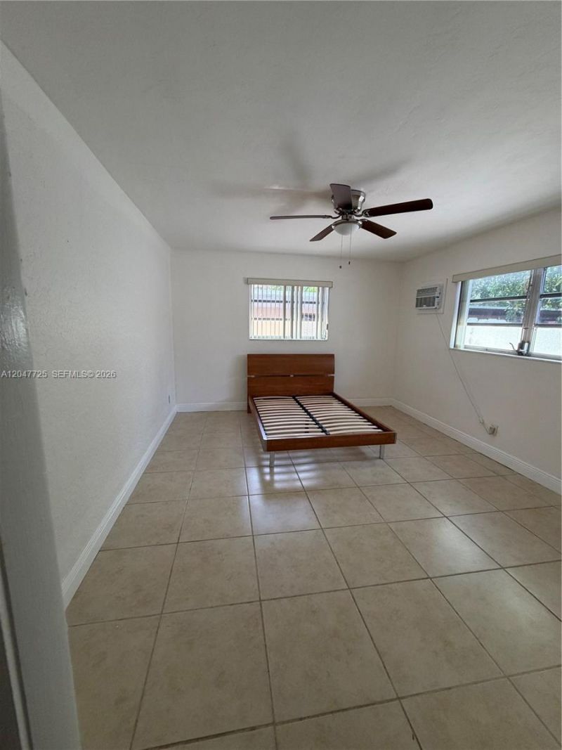 800 NW 76th Ave, Pembroke Pines, FL 33024 Photo