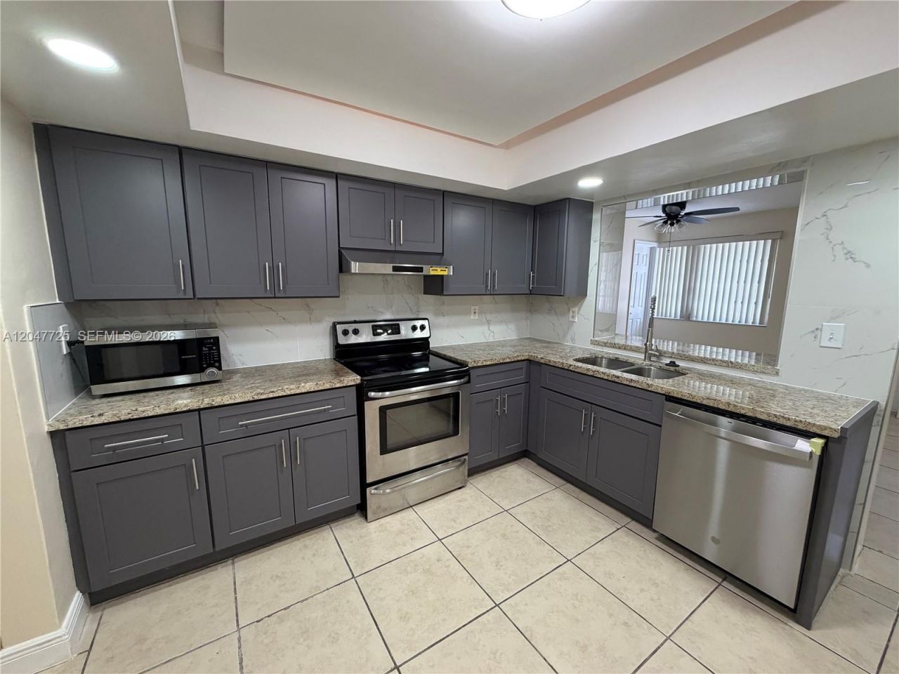 800 NW 76th Ave, Pembroke Pines, FL 33024 Photo