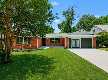 3500 Brandon Lane, Fort Worth, TX 76116