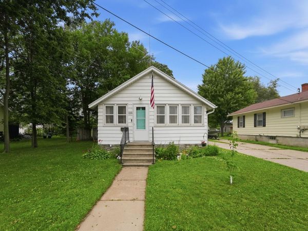 223 31st Avenue N, Saint Cloud, MN 56303