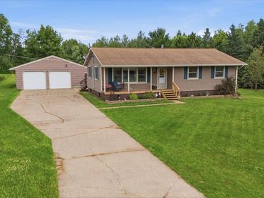 215 E 45th Street, Hibbing, MN 55746