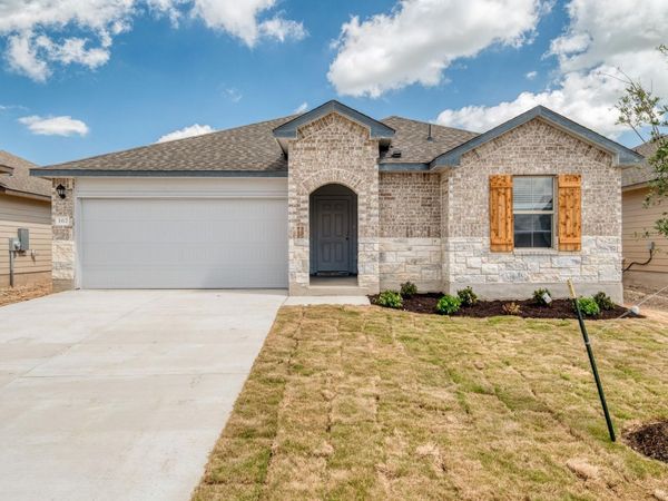167 McNamara CT, Jarrell, TX 76537