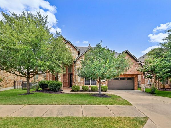 4303 Woodledge PL, Round Rock, TX 78665