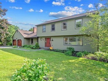 8294 Prestwick Drive, Manlius, NY 13104