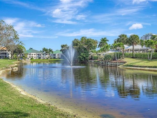 340 Horse Creek DR , Unit 207, NAPLES, FL 34110