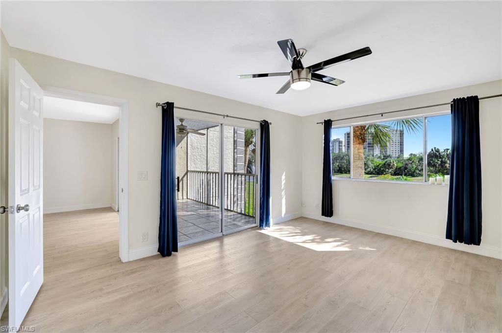 340 Horse Creek Dr , Unit 207, Naples, FL 34110 Photo