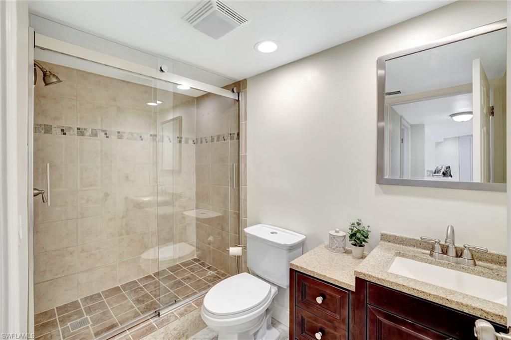 340 Horse Creek Dr , Unit 207, Naples, FL 34110 Photo