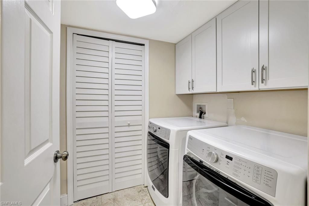 340 Horse Creek Dr , Unit 207, Naples, FL 34110 Photo