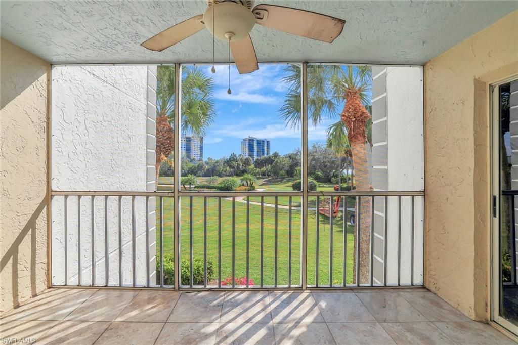 340 Horse Creek Dr , Unit 207, Naples, FL 34110 Photo