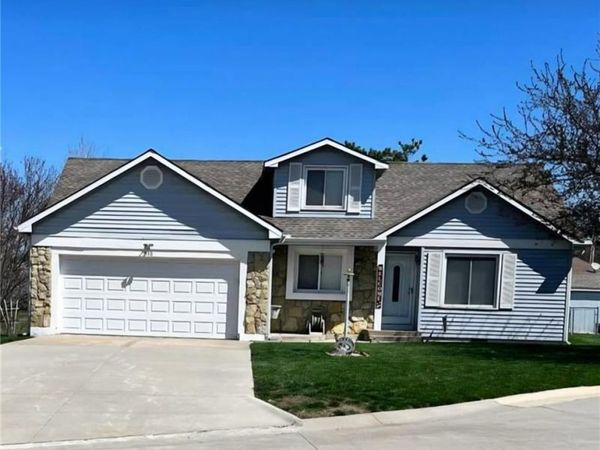510 Shawn Crest Lane, Richmond, MO 64085