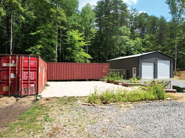 686 Welcome Valley Road, Benton, TN 37307