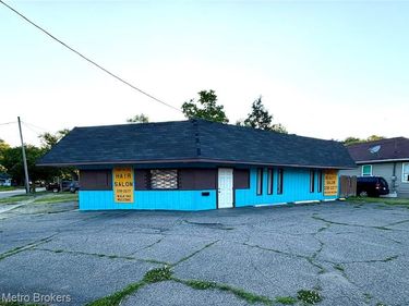 4126 W Fenton Road , Flint Twp, MI 48507