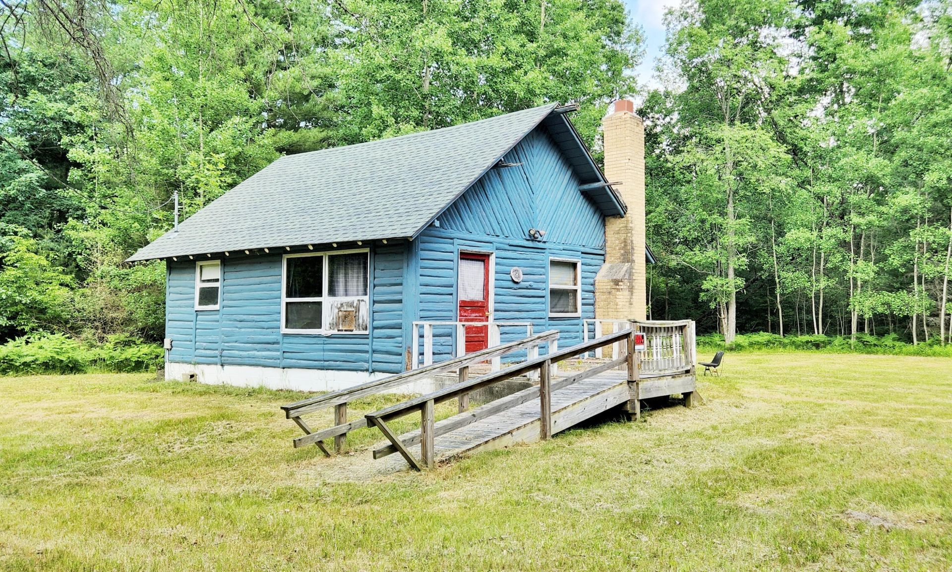5641 N Oak Avenue, White Cloud, MI 49349 Main Photo