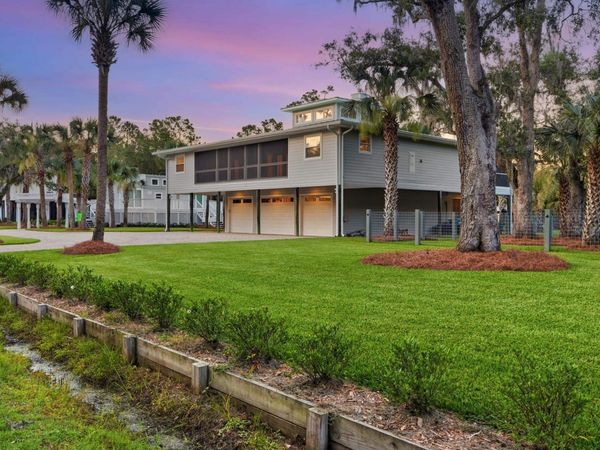 71 City Park Avenue , St Marks, FL 32355