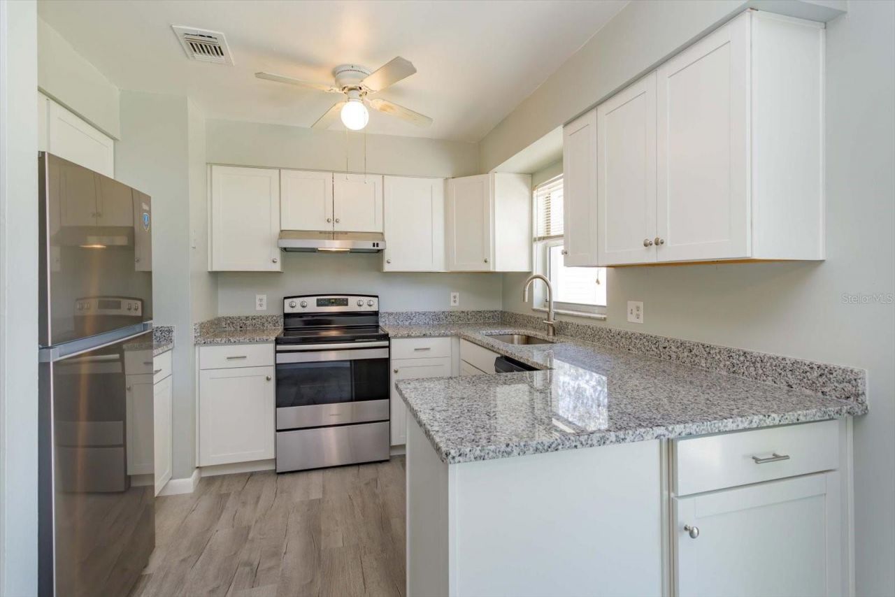 3325 Sassafras Court , Orlando, FL 32810 Photo