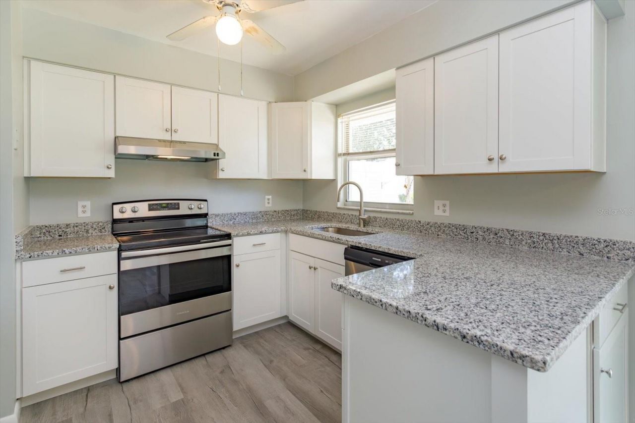 3325 Sassafras Court , Orlando, FL 32810 Photo