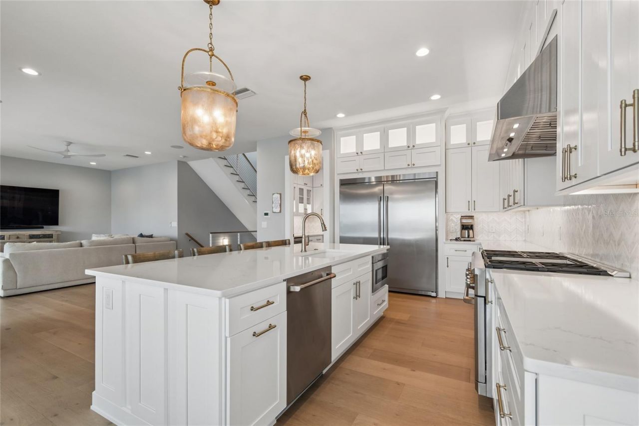 17715 Wall Circle, Redington Shores, FL 33708 Photo