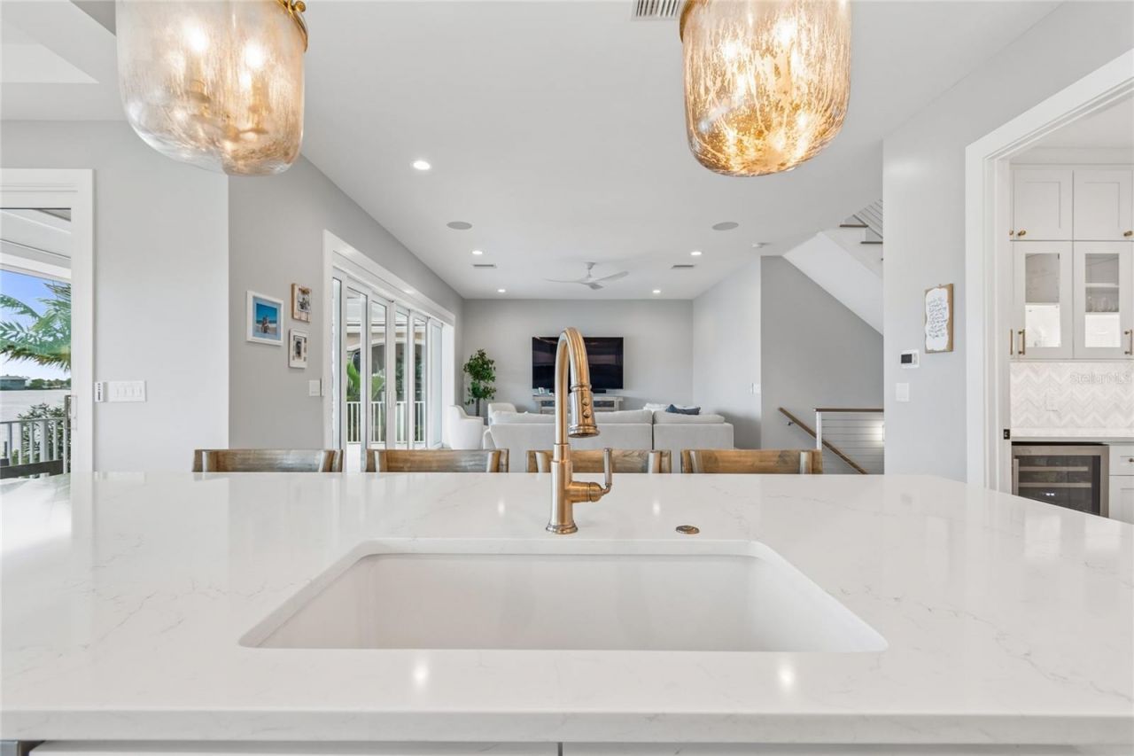 17715 Wall Circle, Redington Shores, FL 33708 Photo