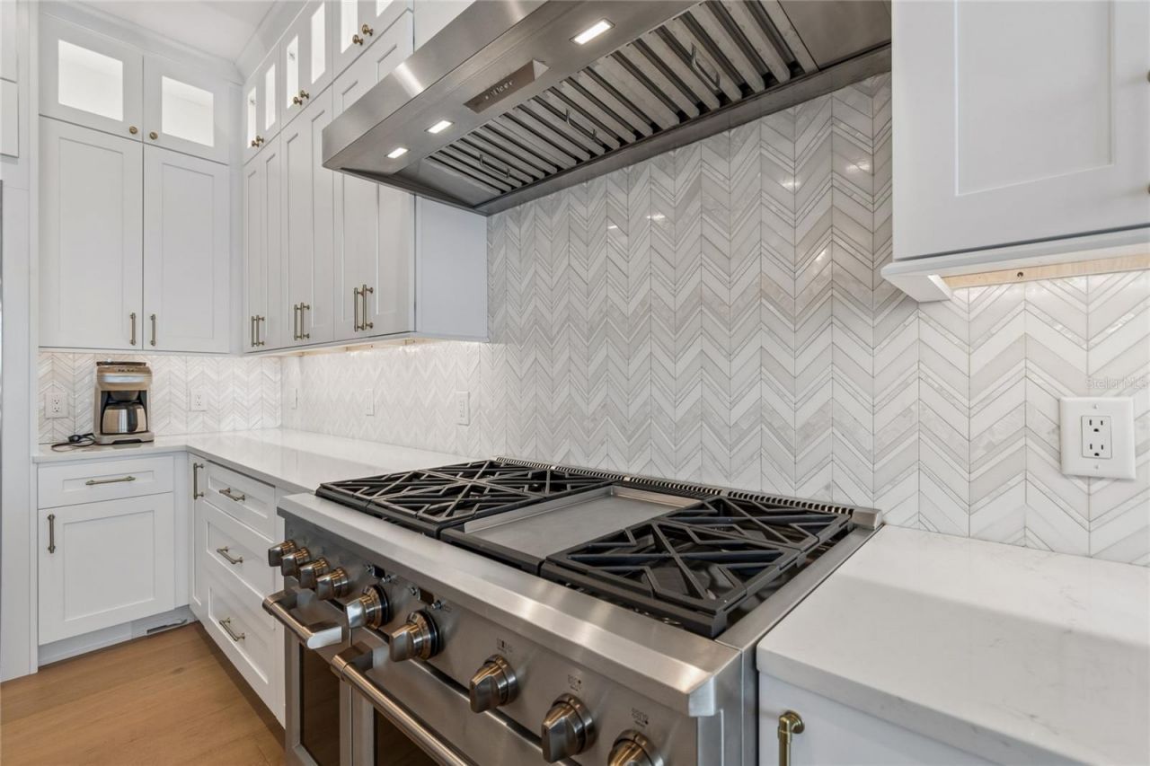 17715 Wall Circle, Redington Shores, FL 33708 Photo