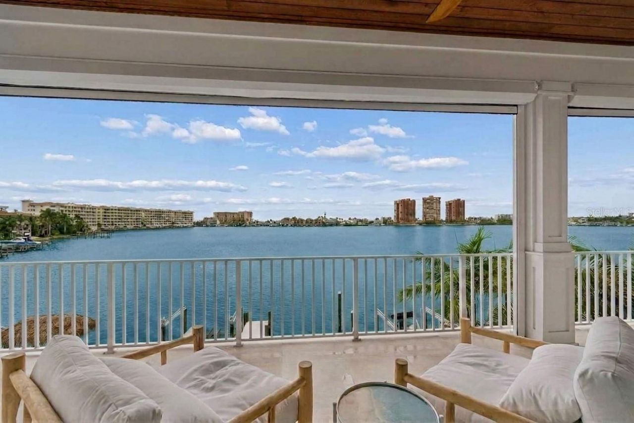 17715 Wall Circle, Redington Shores, FL 33708 Photo