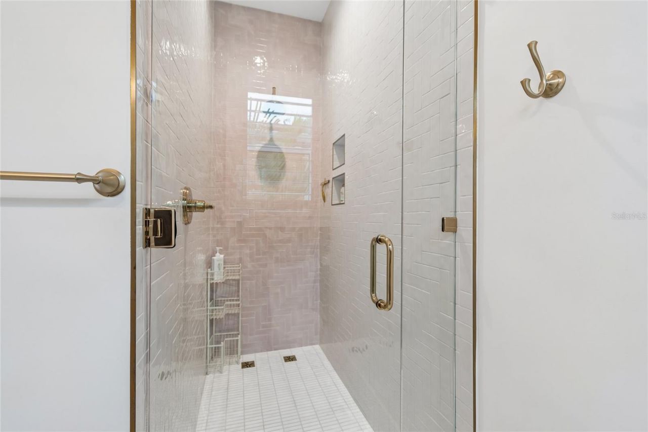 17715 Wall Circle, Redington Shores, FL 33708 Photo