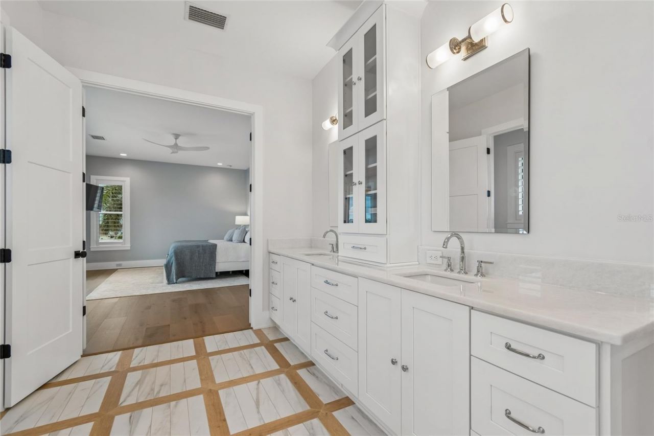 17715 Wall Circle, Redington Shores, FL 33708 Photo