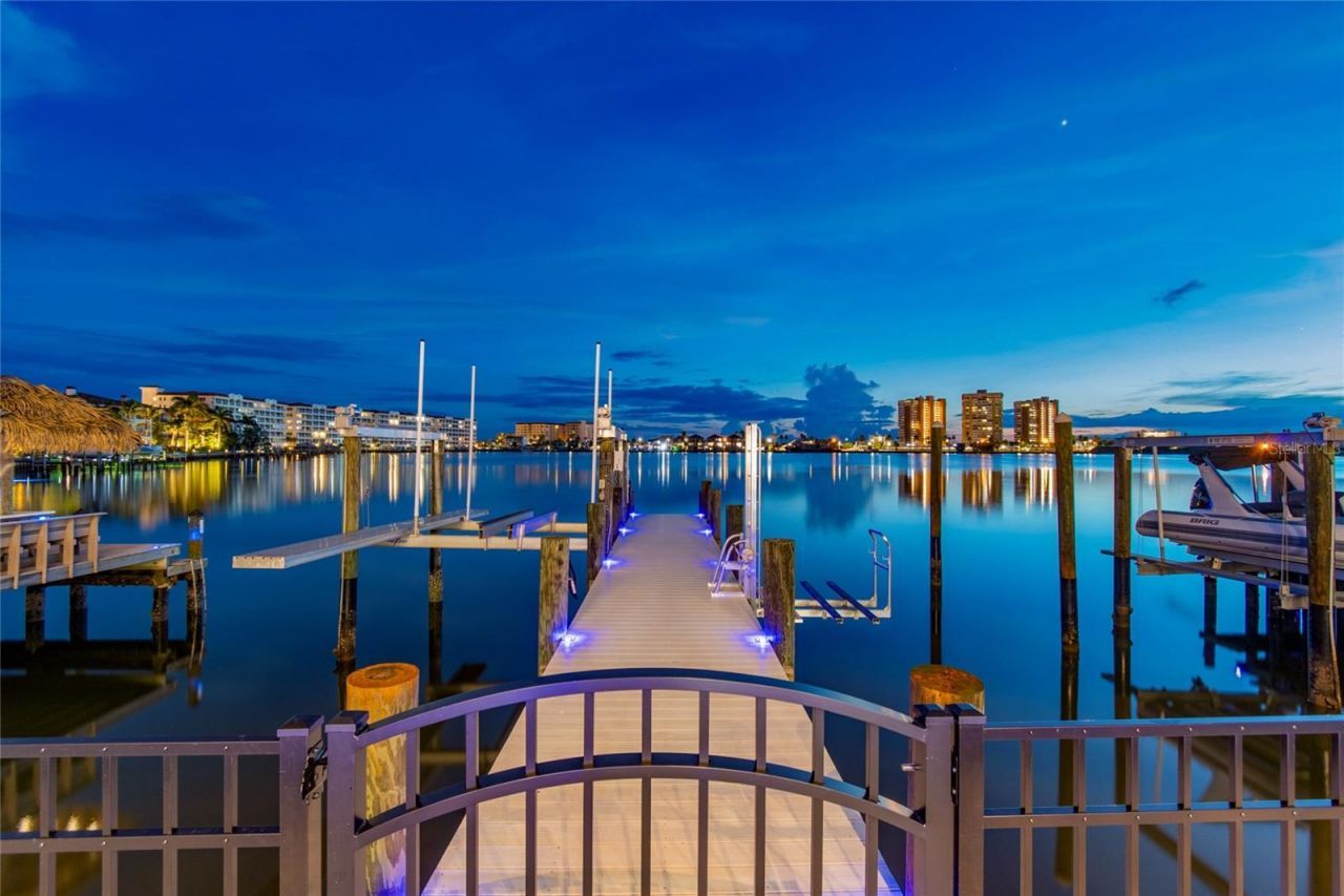 17715 Wall Circle, Redington Shores, FL 33708 Photo