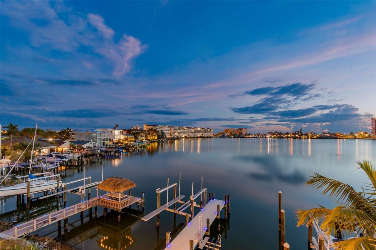 17715 Wall Circle, Redington Shores, FL 33708 Photo