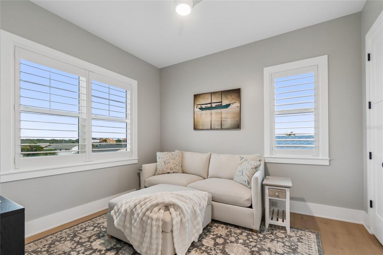 17715 Wall Circle, Redington Shores, FL 33708 Photo