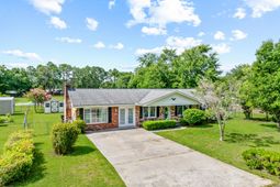 105 Pierre Court photo 4
