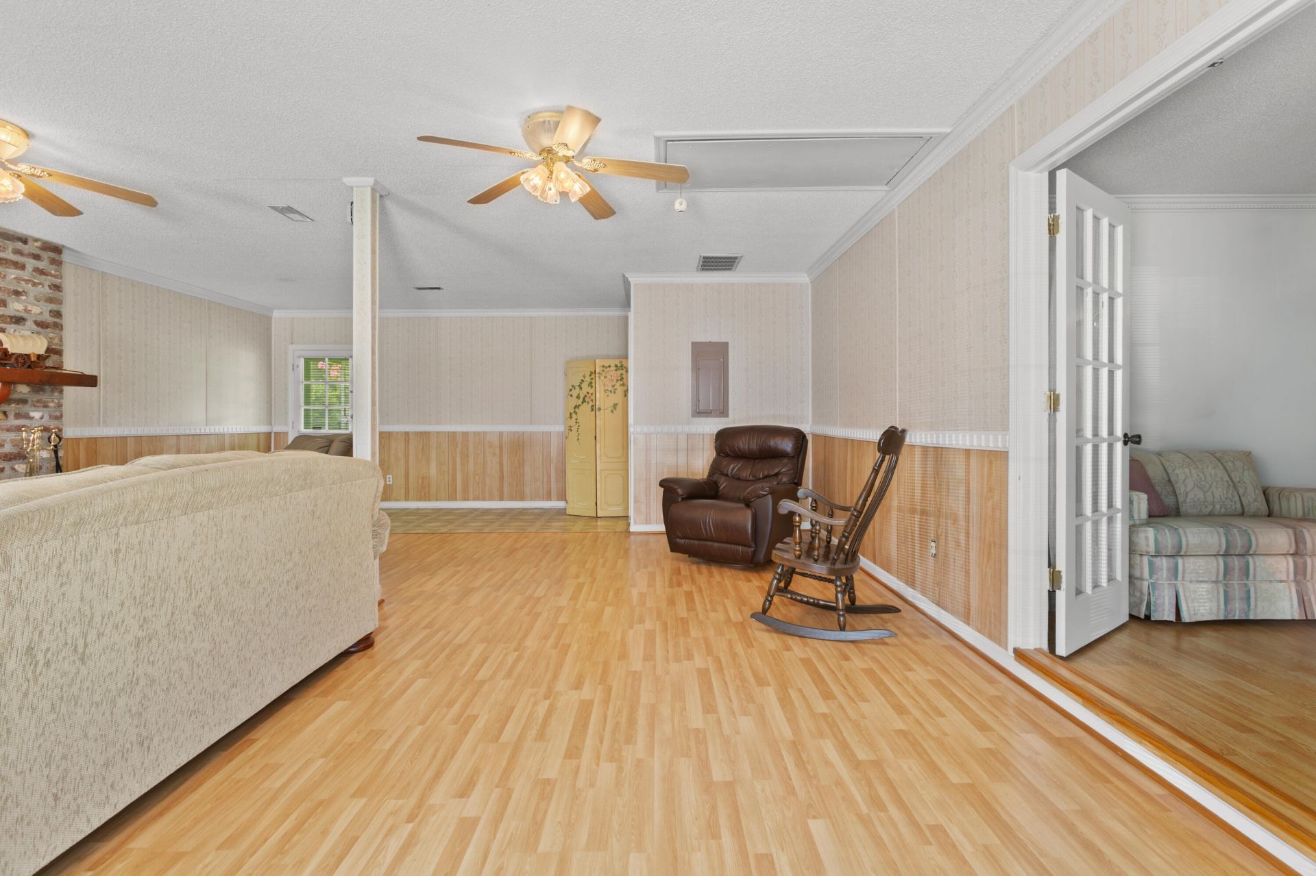 105 Pierre Court Photo 7