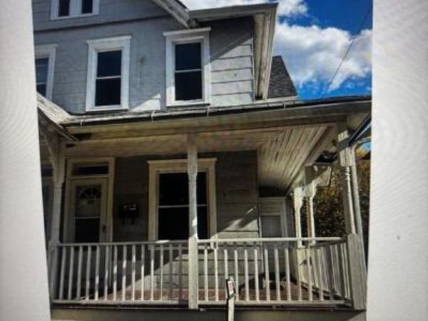 99 S BROAD STREET, PENNS GROVE, NJ 08069