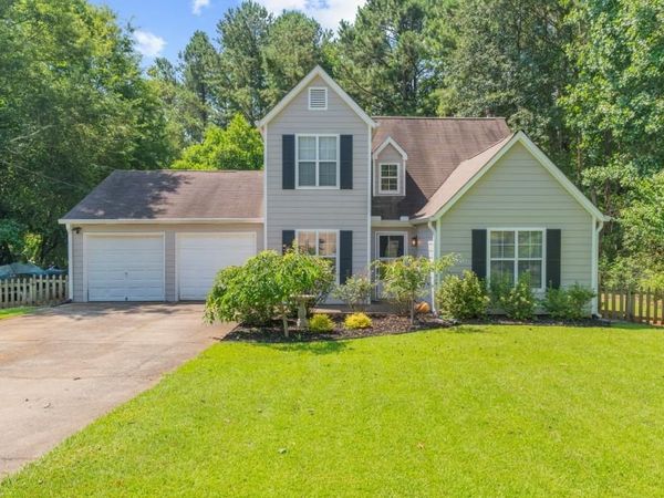 503 E Lake Court, Woodstock, GA 30188