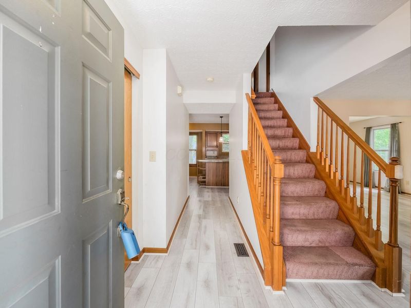 148 Cambridge Road , Delaware, OH 43015 Photo 5